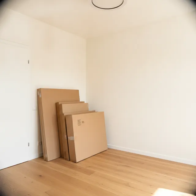 Photo for the request: large bedroom bed to assemble from boxes