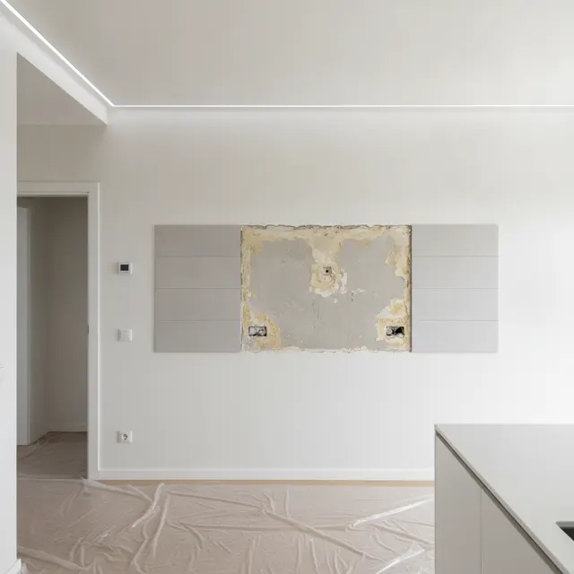 Photo for the request: uneven kitchen wall after removing old tiles